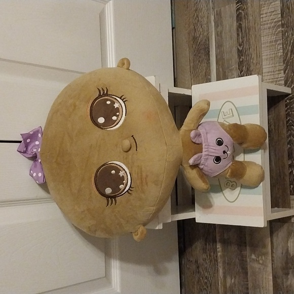 Rosie big big baby doll. Brown eyes makes noises Includes batteries. - Picture 1 of 3